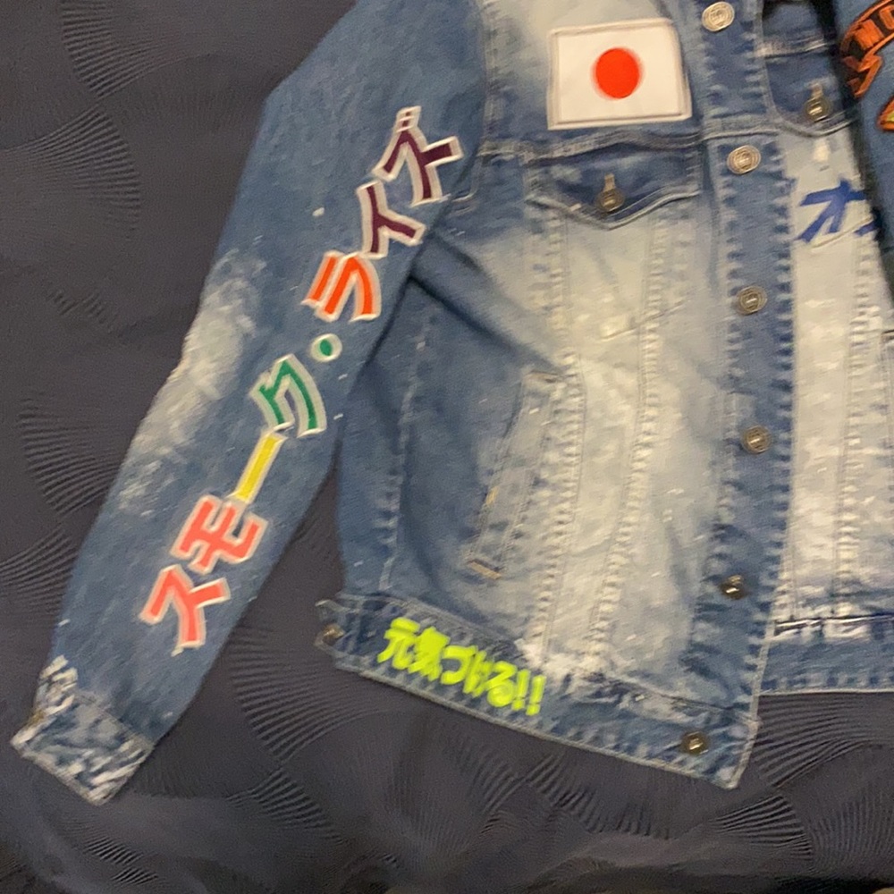 Jean Jacket - Picture 2 of 4